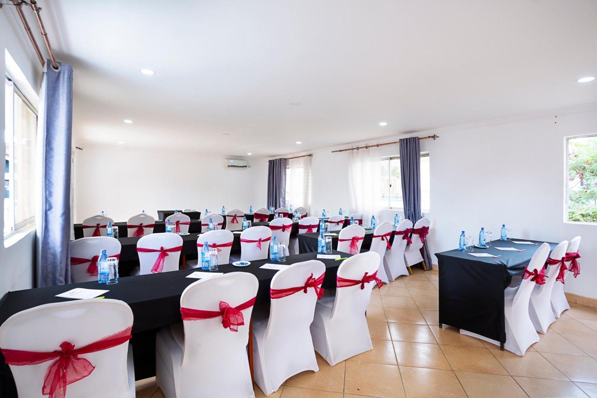 Melvic Hotel Кисуму Экстерьер фото